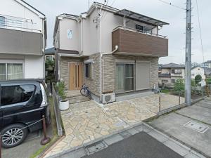 屋根外壁塗装・外壁張替 ＋ ローラーストーン工事